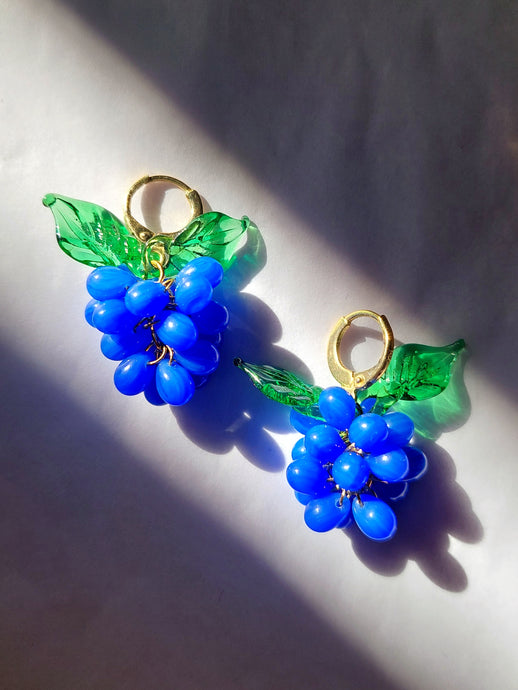 Cute handmade sterling silver huggie hoop earrings with Berries charm made of Czech and Murano glass beads. The perfect colorful jewelry.